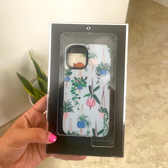 *SOLD* NWT iPhone 12 Mini Case - Picture 1 of 3